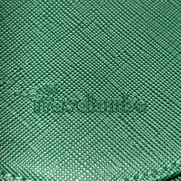 Travelambo Passport Wallet Green - Picture 2 of 4